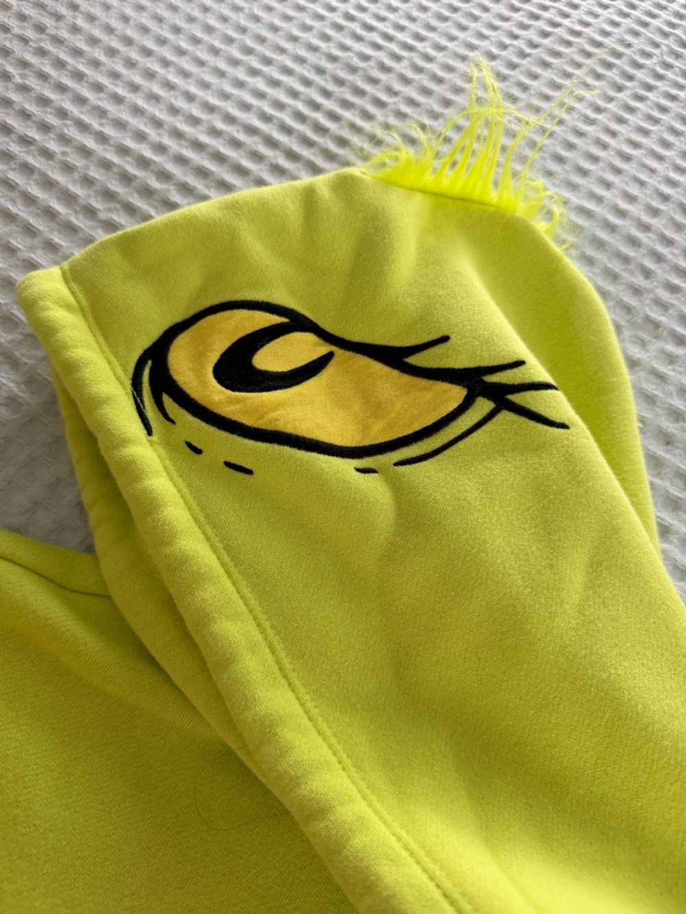 The Grinch Official Neon Green Zip-Up Hoodie. Size M - Picture 4 of 6